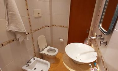 Excelente ph  tipo casa, individual, frente, 3 amb en muy buena zona residencial