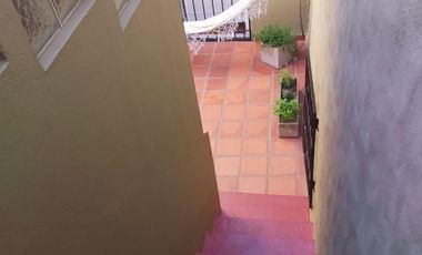 Excelente ph  tipo casa, individual, frente, 3 amb en muy buena zona residencial