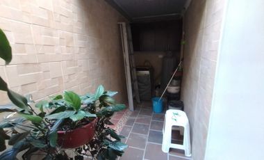 casa en venta en la floresta. Cod V780