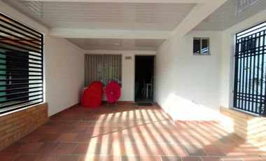 casa en venta en la floresta. Cod V780
