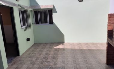 Casa PH en venta en Quilmes Oeste