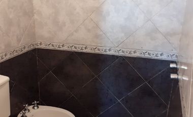 Casa PH en venta en Quilmes Oeste