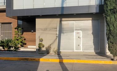 Se vende local comercial en edificio nuevo en Santa Julia, Pachuca, Hidalgo