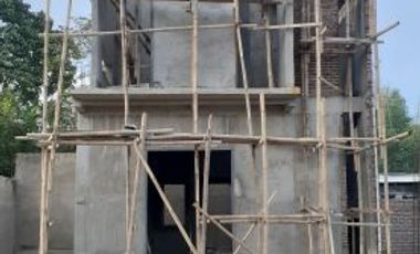 RUMAH 2 LANTAI DI WIROBRAJAN DEKAT MALIOBORO