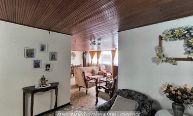 apartamento en arriendo en centro. Cod A5410