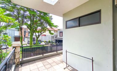 Rumah Siap Huni 8 Menit ke Transpark Mall Bintaro Hadap Timur J-41720