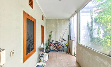 Rumah Siap Huni 8 Menit ke Transpark Mall Bintaro Hadap Timur J-41720