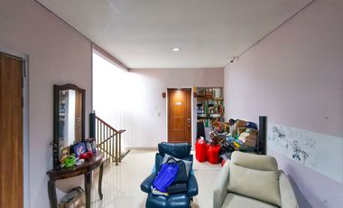 Rumah Siap Huni 8 Menit ke Transpark Mall Bintaro Hadap Timur J-41720