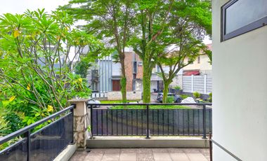 Rumah Siap Huni 8 Menit ke Transpark Mall Bintaro Hadap Timur J-41720