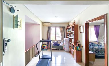 Rumah Siap Huni 8 Menit ke Transpark Mall Bintaro Hadap Timur J-41720