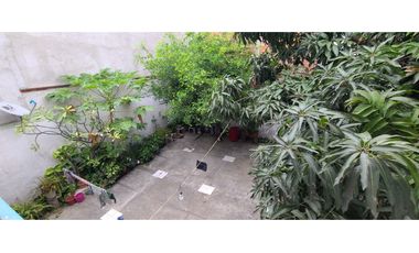 En venta hermosa casa familiar en zona comercial