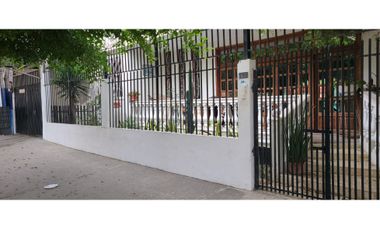 En venta hermosa casa familiar en zona comercial