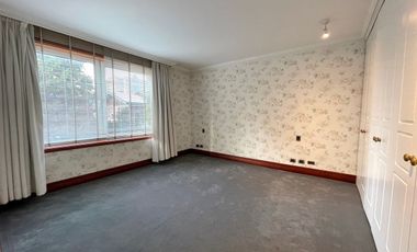 Se vende gran departamento en exclusivo edificio Marquis sector Av. Alemania