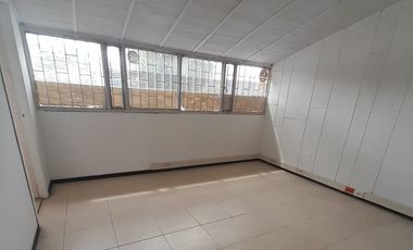 oficina en arriendo en ciudad bachue. Cod A3582604