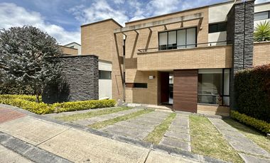 casa en venta en cajicá - vía zipaquierá. Cod V5529
