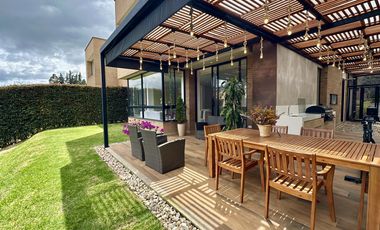 casa en venta en cajicá - vía zipaquierá. Cod V5529