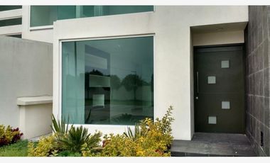 Casa en Renta en Recidencial las jaras