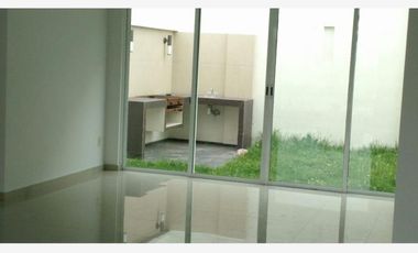 Casa en Renta en Recidencial las jaras