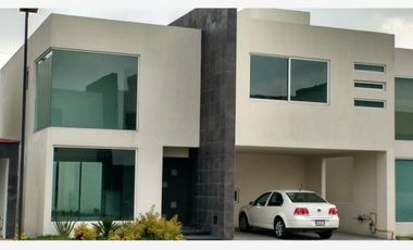 Casa en Renta en Recidencial las jaras