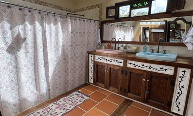 casa en arriendo en yerbabuena. Cod A5233