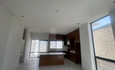 Casa en venta ubicada en Fracc. La Escondida