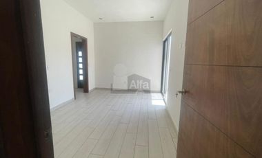 Casa en venta ubicada en Fracc. La Escondida