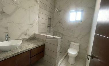 Casa en venta ubicada en Fracc. La Escondida