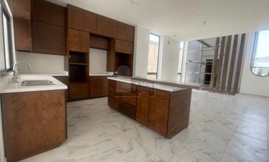 Casa en venta ubicada en Fracc. La Escondida