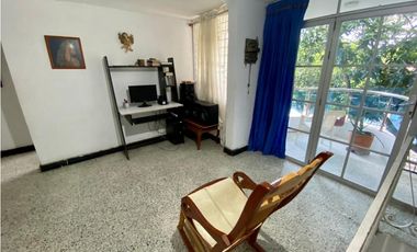 SE VENDE O ARRIENDA CASA CON 5 HABITACIONES EN EL BARRIO JARDIN