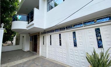 SE VENDE O ARRIENDA CASA CON 5 HABITACIONES EN EL BARRIO JARDIN