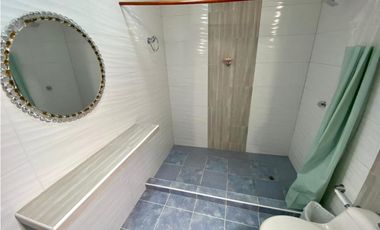 SE VENDE O ARRIENDA CASA CON 5 HABITACIONES EN EL BARRIO JARDIN