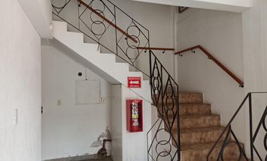 DEPTO 2 AMB. 1°PISO A LA CALLE PLENO CENTRO
