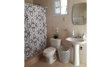 ALQUILO / VENDO ESPECTACULAR CASA $1500