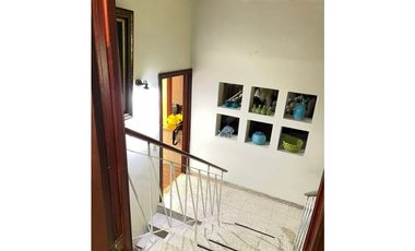 ALQUILO / VENDO ESPECTACULAR CASA $1500