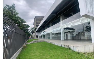 LOCAL COMERCIAL EN ALQUILER – AV. DE LAS AMÉRICAS, GUAYAQUIL