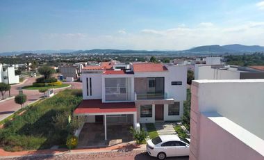 CASA EN VENTA EN EL MARQUES, QUERETARO.