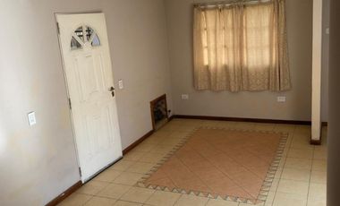 DUPLEX 3 AMB. C/PATIO EN LOMAS DE ZAMORA.