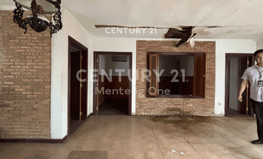 Rumah Hitung Tanah Premium Depan Taman Proklamasi