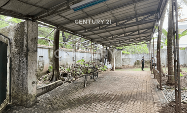 Rumah Hitung Tanah Premium Depan Taman Proklamasi