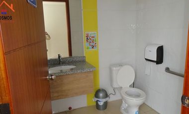 Venta de local comercial con terreno en Otavalo sector Pinsaqui, 1921 m2