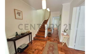 CASA EN VENTA, 3DORM 4BAÑOS, PROVIDENCIA