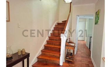 CASA EN VENTA, 3DORM 4BAÑOS, PROVIDENCIA
