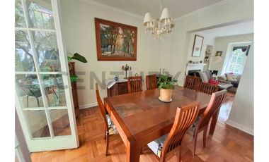 CASA EN VENTA, 3DORM 4BAÑOS, PROVIDENCIA