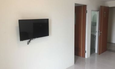 Apt. Puncak Dharmahusada 2BR Hadap Selatan, Full Furnish