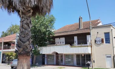 Casa en venta - 4 Dormitorios 2 Baños - 143Mts2 - Los Pinares, Mar del Plata
