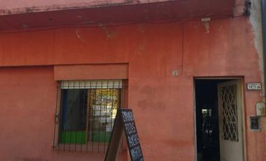CASA ANTIGUA TOTALEMNTE A RECICLAR