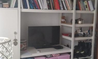 EXCELENTE CASA QUINTA AMPLIO LOTE Y HERMOSO JARDIN  .