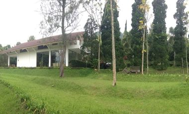 1085. Dijual Segera Villa di Trawas, Kemloko Mojokerto Jawa Timur