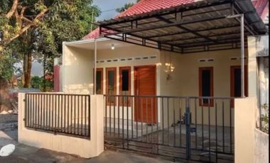 Rumah Baru dalam Perumahan di Kotagede