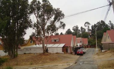 Casa,4 dormitorios,4 baños,soleada, patio,2 estacionamientos